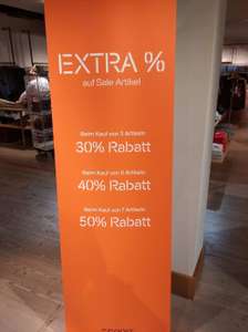 Esprit Super-Sale in Düsseldorf Filiale Schadowstrasse - 50% auf Sale Artikel bei 7 Stück