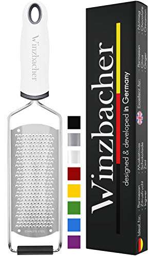 Winzbacher® - Premium Zester Reibe I Parmesanreibe, Zitronenreibe I Spülmaschinenfest I inkl. Schụtz & Reinigungsbürste (PRIME)