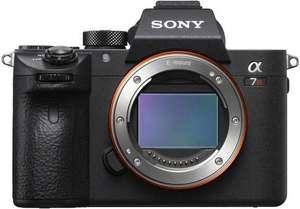 Sony Alpha 7R III Systemkamera exkl. 300€ CB = 2033€ oder 7R IV für 3433€ exkl. 300€ CB = 3133€ | Puntofotoline IT