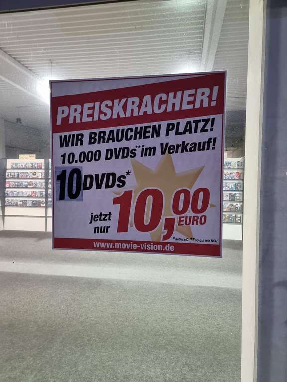 Videothek in Paderborn, Abverkauf von DVDs und Blu-rays