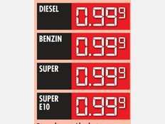 Tanken für 99 Cent/Liter 25.11.2014 (SELIGENSTADT (HESSEN))