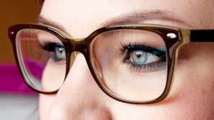 Gleitsichtbrille mit Beratung vor Ort für 229 statt 700 Euro (Bundesweit max.  10.000 verfügbar) Brille.de