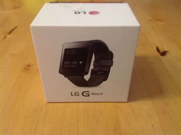 LG G Watch LG-W100 in schwarz im örtlichen T-Mobile/Telekom Laden für Euro 49,95