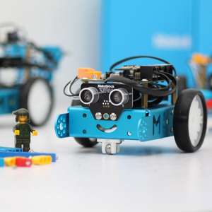 Roboter-Bausätze von Makeblock 15% Rabatt auf alles: Z.B. mbot für Kinder :-) für 67,96 + 3,90 Versand