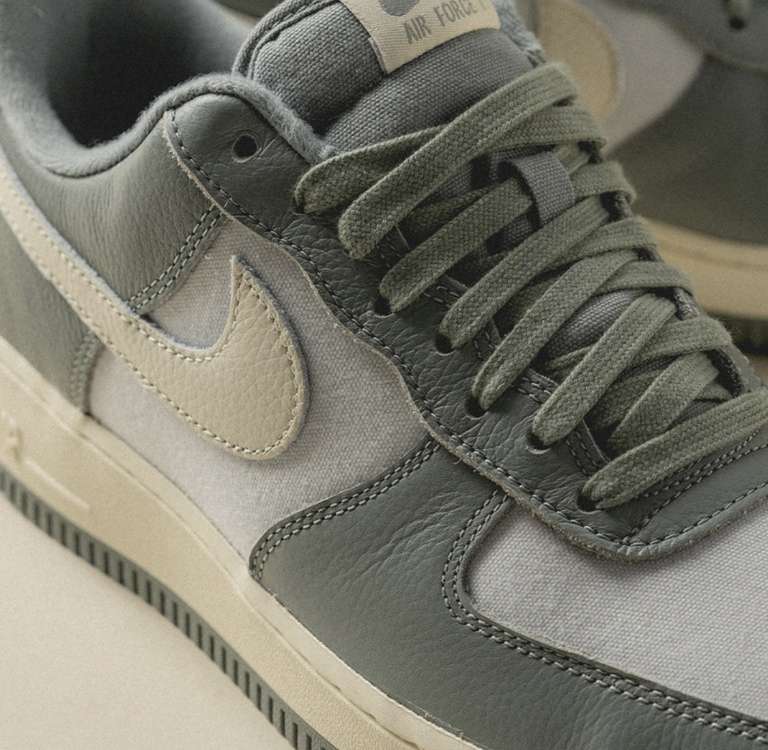 Nike Air Force 1 07 LX Low „Mica Green“ (Gr. 41, 43 und 44,5)