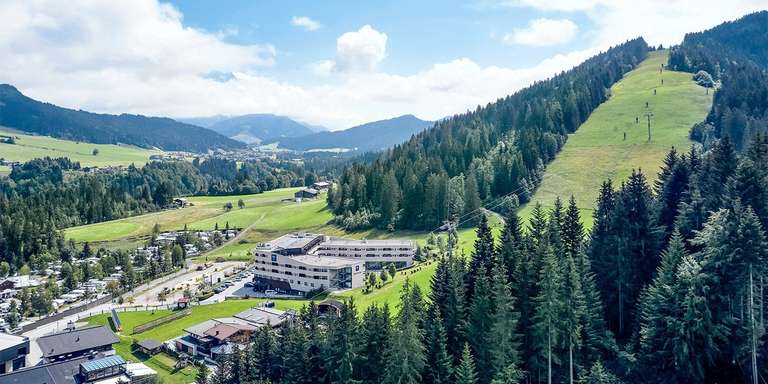 Tirol, Österreich: 2 Nächte inkl. Halbpension, Spa & Tiefgarage im 4* TUI BLUE Fieberbrunn ab 298€ / gratis Storno / bis Oktober
