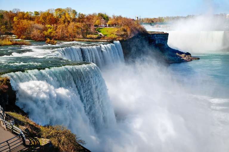 Flüge: an die Niagarafälle von Berlin inkl. Rückflug ab 264€ (PLAY) (Frühling & Herbst)