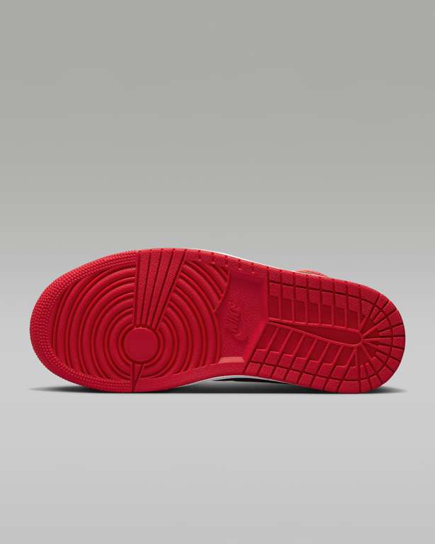 Nike Air Jordan 1 High OG „Satin Bred“ bei Nike im Sale