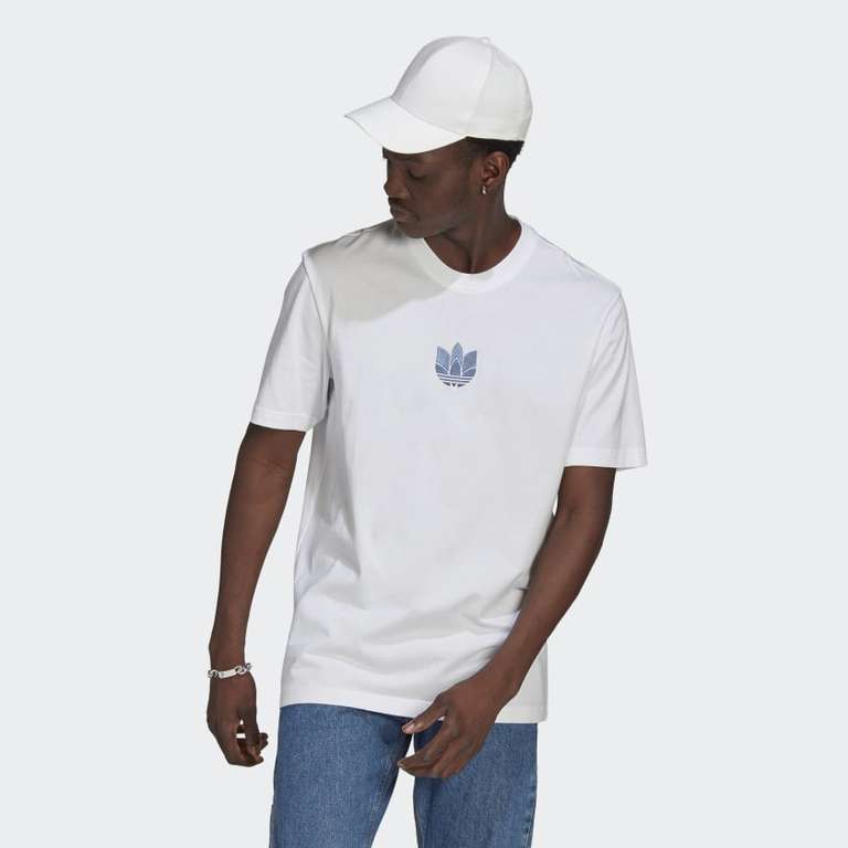 Adidas Loungwear Adicolor 3D Trefoil T-Shirt (S-XL) für 10,80€ inkl. Versand (Adidas App)
