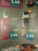 Penny : 455ml Flasche Flying Goose (asiatische Sriracha Sauce) in scharf und sehr scharf , Literpreis: 6.57€, ab 02.03.23