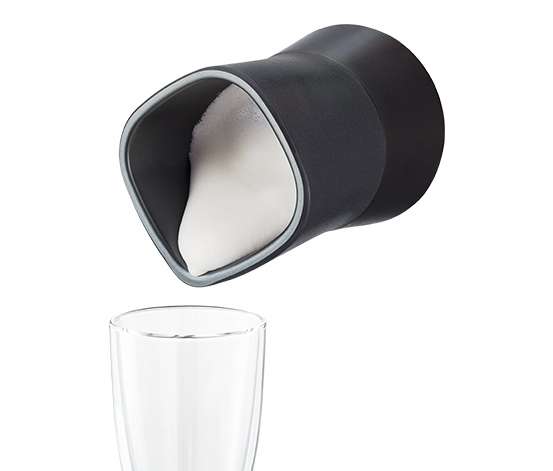 [Tchibo] Kompakter, schicker, elektrischer Milchaufschäumer für Milchschaum (115 ml) & warme Milch (250 ml) in schwarz,weiß & grau