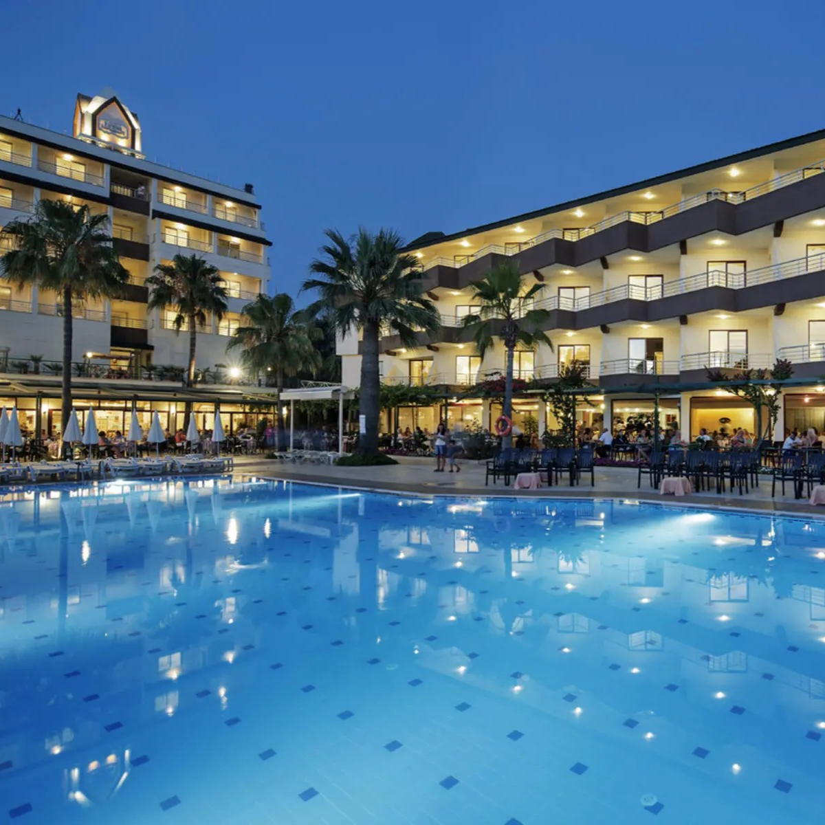 Alanya (Türkei): 7 ÜN im 5*-All-Inclusive Hotel ab 740€ p.P. | inkl Flügen, Gepäck, Transfers, Zug-zum-Flug | 90% Weiterempfehlung | Sep