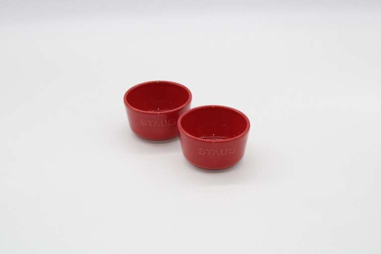 50% Rabatt beim Kauf von 2 Staub Produkten | Artikel kombinierbar; z.B. 2x 6er Set Staub Keramik Auflaufförmchen rot (12 Stk. für 24,98 €)