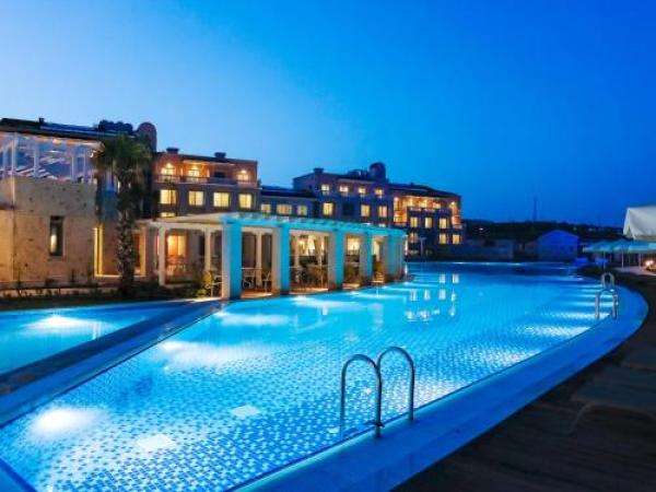 Preisfehler! 4,94 Euro vom 07.07. - 16.07 Türkei / Alacati (Izmir) DoubleTree by Hilton Cesme Alacati Beach Resort