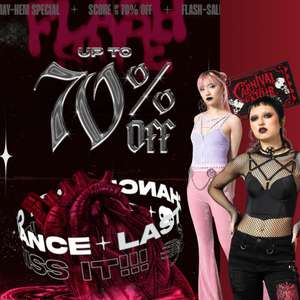 KILLSTAR Sale: May-Hem mit bis zu 70 % Rabatt auf Goth-Kleidung uvm., z. B. KILLSTAR Carnival Badvorleger