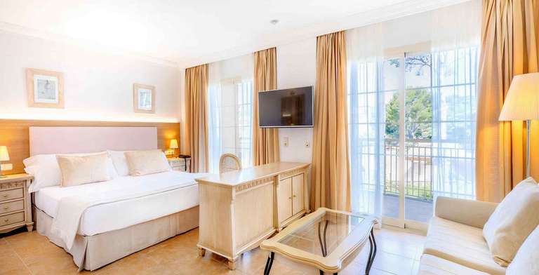 Mallorca: z.B. 7 Nächte | Junior Suite | Adult Only: VIVA Cala Mesquida Suites & Spa | Halbpension | Hotel only ab 615€ für 2 | 2024