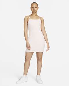 Nike Sportswear Essential Geripptes Kleid für Damen beige/rosé (Gr. XS - M) | versandkostenfrei mit Account