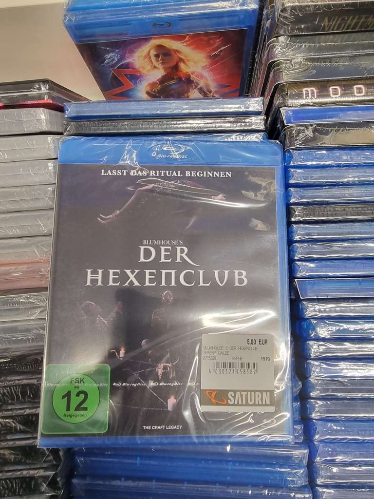 Lokal: Köln Saturn City reduzierte Filme u.a. Eternals (4K Ultra-HD) (Steelbook) [Blu-ray] für 15 €