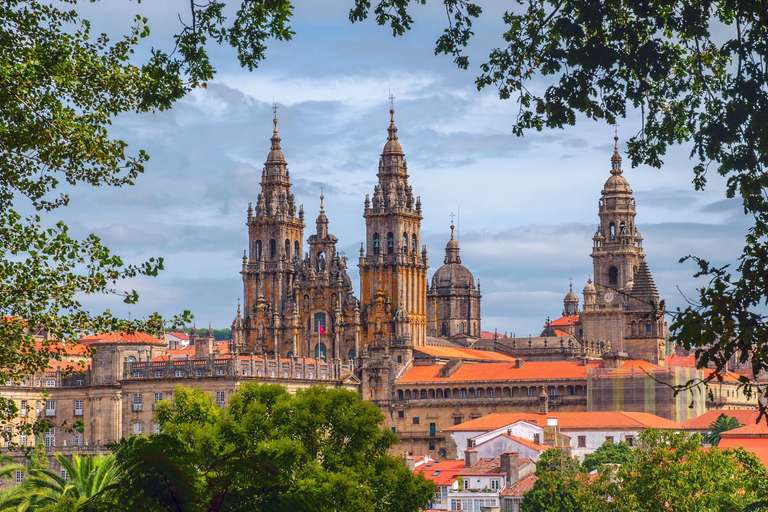 Santiago de Compostela (Spanien): Hin- und Rückflug von Frankfurt Hahn ab 13,02€
