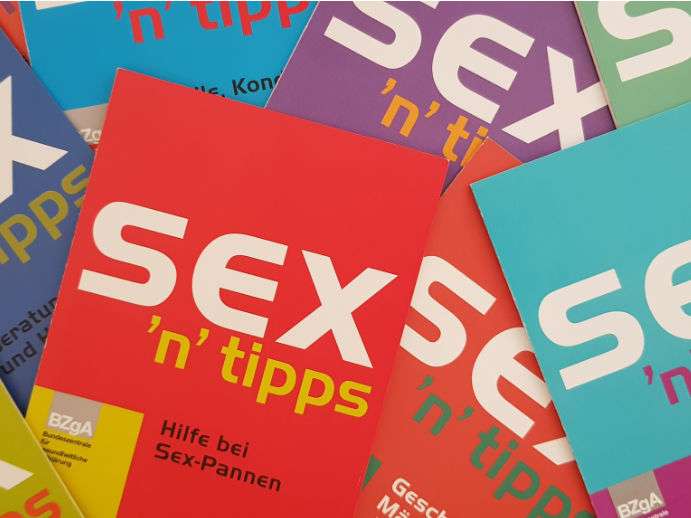 [bzga] sex 'n' tipps | Broschüren für Jugendliche rund um Sexualität, Beziehungen und Gesundheit gratis nach Hause liefern lassen