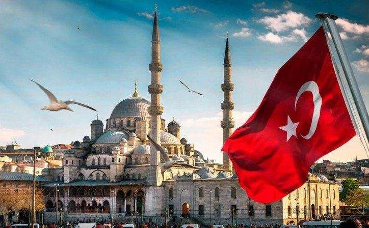 Günstige Flüge in die Türkei: z.B. Hin und Rückflug von Hamburg nach Istanbul für 69€ (März-Okt 2023)