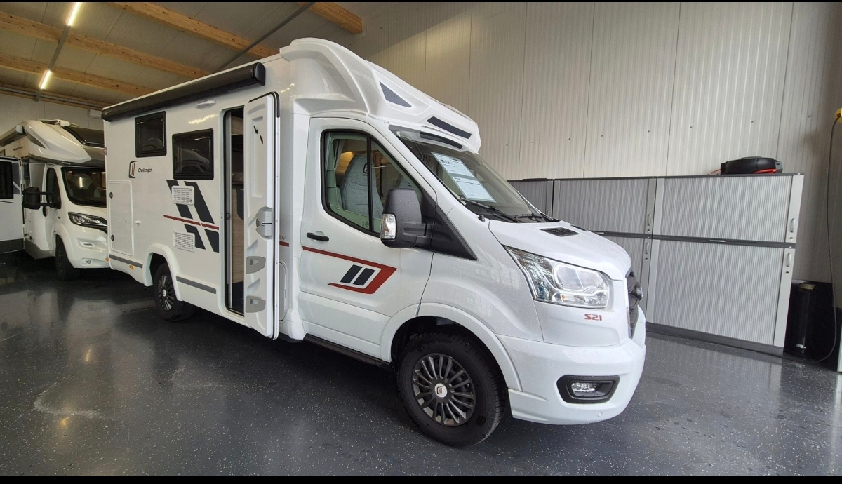 Challenger S215 Wohnmobil / 131PS / Automatik / Teilintegriert / Sonderausstattung Break Edition (Markise uvm.) / Dt Neufahrz. / Modell 2025