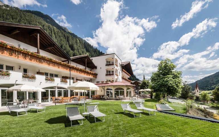 2 ÜN im 4* Hotel Seeber in Südtirol (inkl. Frühstück, Kuchen & Dinner, Pools, Erlebnisbad, Panorama-Sauna, Shuttleservice, ...) ab 124€ p.P.