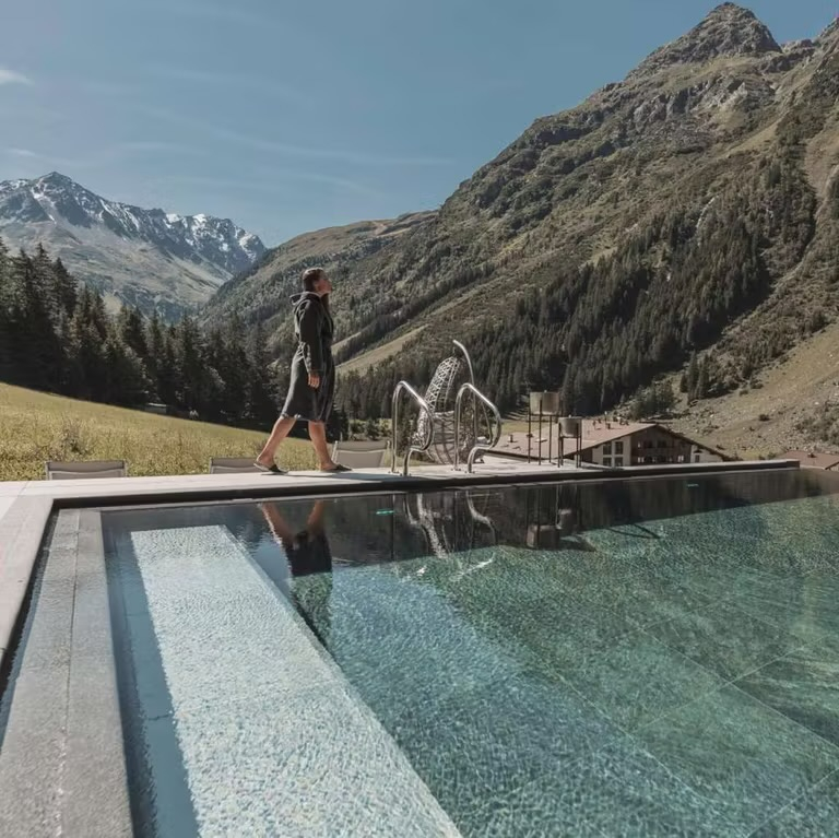 Pitztal, Tirol: ab 2 Nächte | 3/4 Pension, 1000qm Wellness mit Infinity-Pool, Pitztal Sommercard | 4*Alpine Resort Sportalm | DZ ab 438€