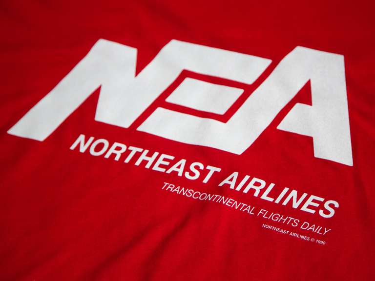 End of the Line Sale bei Last Exit to Nowhere - Zum Beispiel Northeast Airlines T-Shirt aus Die Hard 2