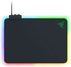 Razer Firefly V2 - Gaming-Mauspad (Chroma RGB-Beleuchtung, mikrotexturierter Oberfläche, Kabelhalter, rutschfest) | Amazon / Alternate