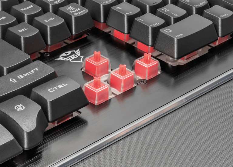 Trust Gaming GXT 860 Thura halbmechanische Tastatur | Full-Size | RGB LEDs | USB-A (1.7m) | Metallgehäuse | Anti-Ghosting | DE-Layout