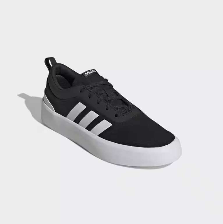 ADIDAS Futurevulc Lifestyle Skateboarding Schuh in schwarz/weiß (Gr. zw. 39⅓ und 46⅔)