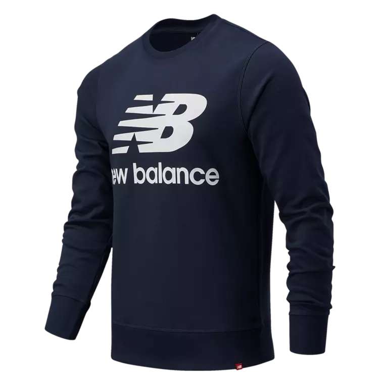 New Balance Sweater Essentials Stacked Logo Crew (in 3 verschiedenen Farben, Gr. S - XXL)