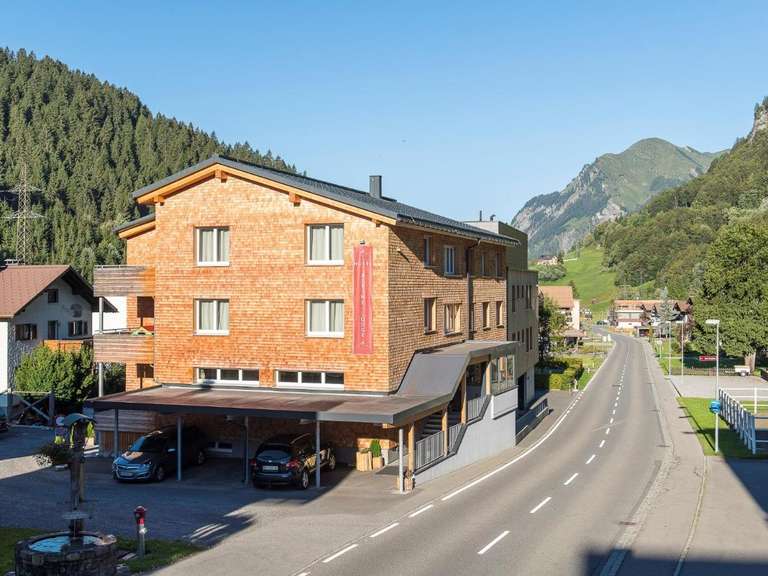 Vorarlberg: ab 2 Nächte | Alpine Lodge Klösterle | Apartment mit Küchenzeile | inkl. Frühstück | 190€ für 2 Personen | bis 23. Oktober