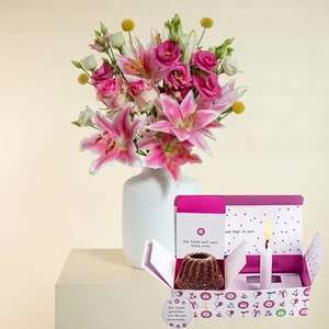6 Blumensträuße im Angebot: z.B. Wünsch dir was: Strauß aus Rosen, Lilien, Eustoma und Craspedia + Happy Gugl Kuchen, Kerze
